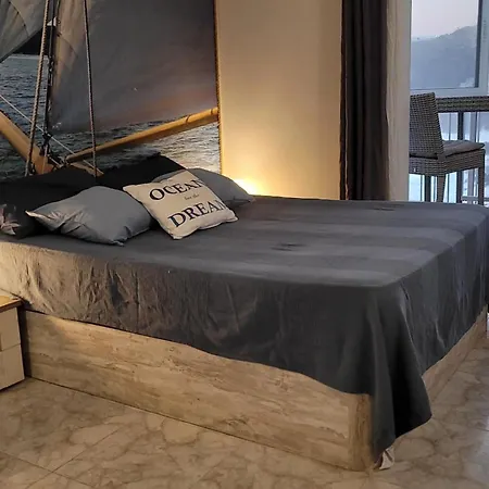 Апартаменты Ocean Whisper *