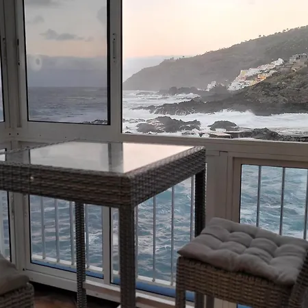Ocean Whisper *